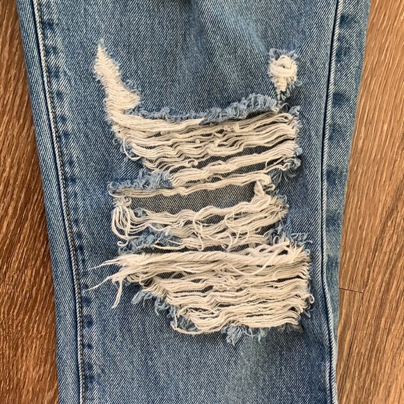 Carmar Distressed Button Fly Raw Hem Jeans Bundle - Picture 6 of 15